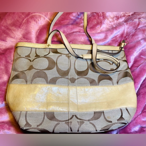 Coach Handbags - Authentic Coach Handbag